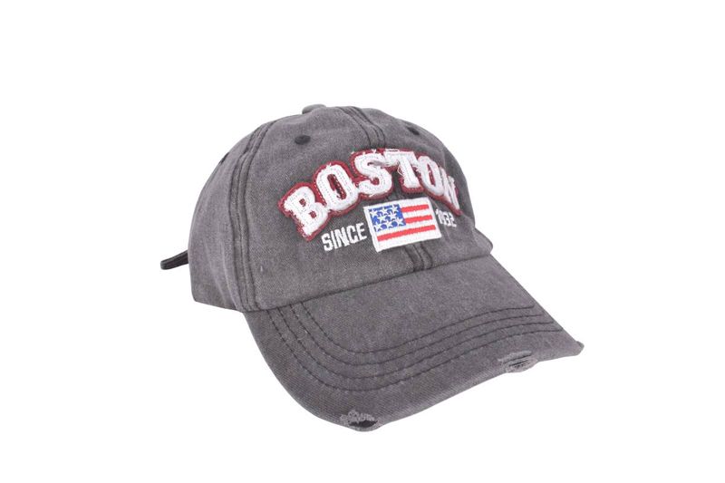 Gorra-Adulto-con-Bordado-y-Costuras