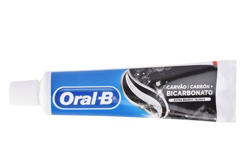 Crema Dental Oral-B Extra Blanco Carbón 70G